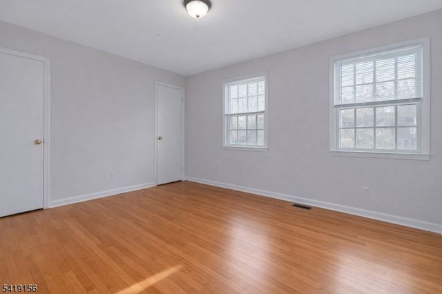 56 Countrywood Dr, Hanover Twp., NJ 07950