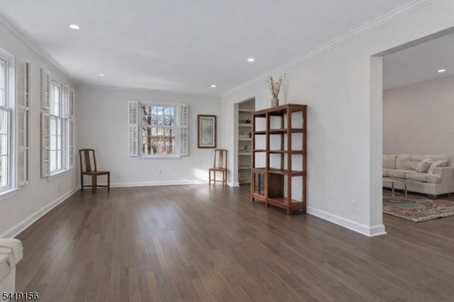 56 Countrywood Dr, Hanover Twp., NJ 07950