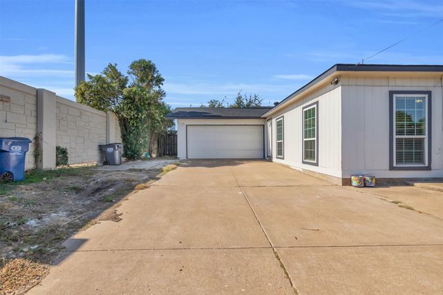 12904 Rosser Road, Farmers Branch, TX 75244