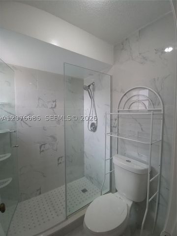 6533 NW 170th Ln 6533, Hialeah, FL 33015