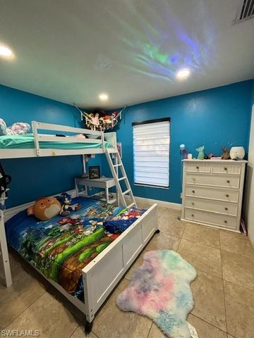 1715 50th TER SW, Naples, FL 34116