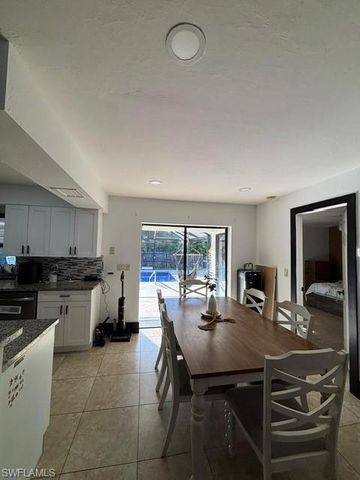 1715 50th TER SW, Naples, FL 34116