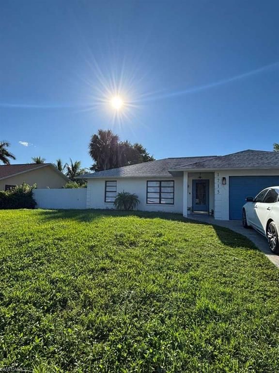 1715 50th TER SW, Naples, FL 34116