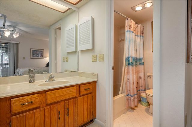 8203 VILLAGE DRIVE H-23, Lake Wales, FL 33898