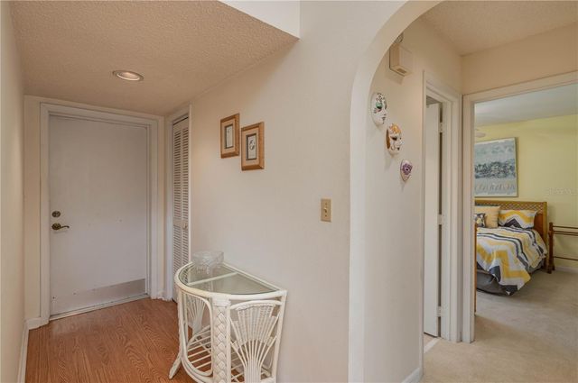 8203 VILLAGE DRIVE H-23, Lake Wales, FL 33898