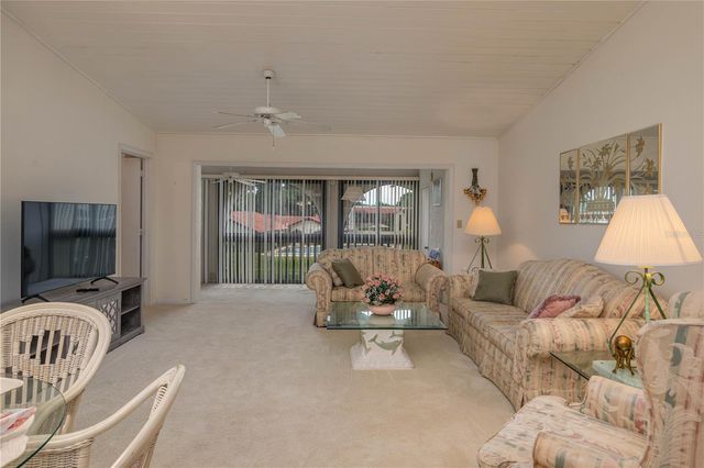 8203 VILLAGE DRIVE H-23, Lake Wales, FL 33898