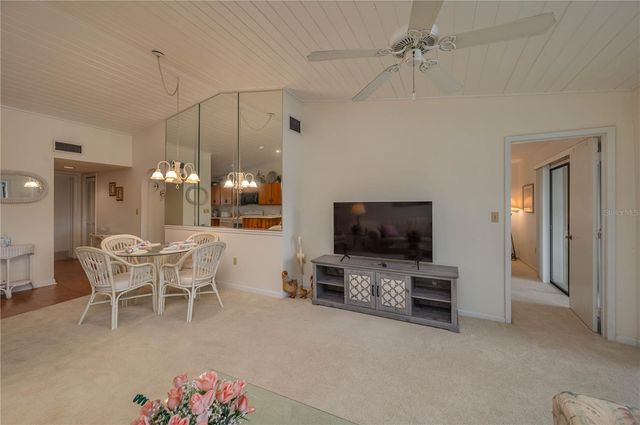 8203 VILLAGE DRIVE H-23, Lake Wales, FL 33898