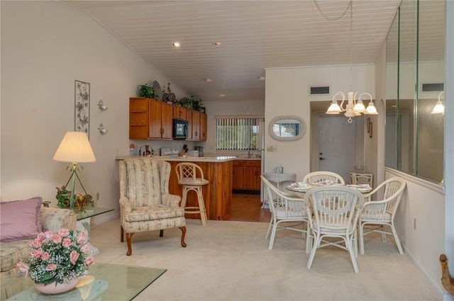 8203 VILLAGE DRIVE H-23, Lake Wales, FL 33898