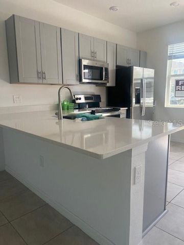2081 VIEWFINDER ST, Kissimmee, FL 34758
