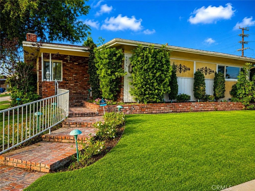 6414 E Willow, Long Beach, CA 90815 — exterior