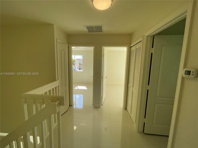 7317 NW 174th Ter 102, Hialeah, FL 33015