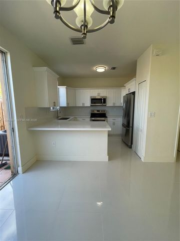 7317 NW 174th Ter 102, Hialeah, FL 33015