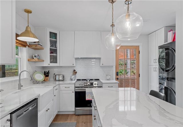 1044 Gales Avenue, Winston-salem, NC 27103