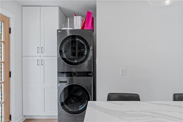 1044 Gales Avenue, Winston-salem, NC 27103