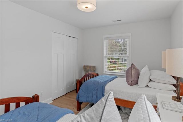 1044 Gales Avenue, Winston-salem, NC 27103