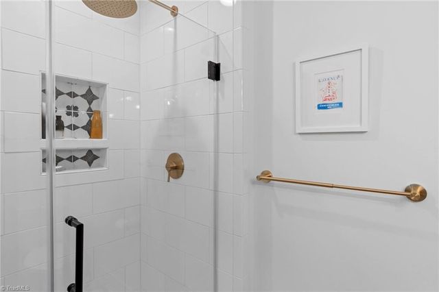 1044 Gales Avenue, Winston-salem, NC 27103