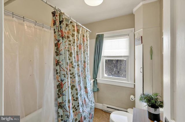 325 CARROLL ST, Reading, PA 19611