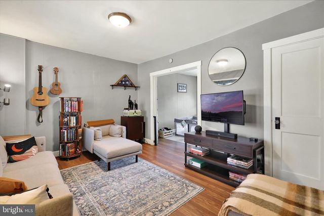 325 CARROLL ST, Reading, PA 19611