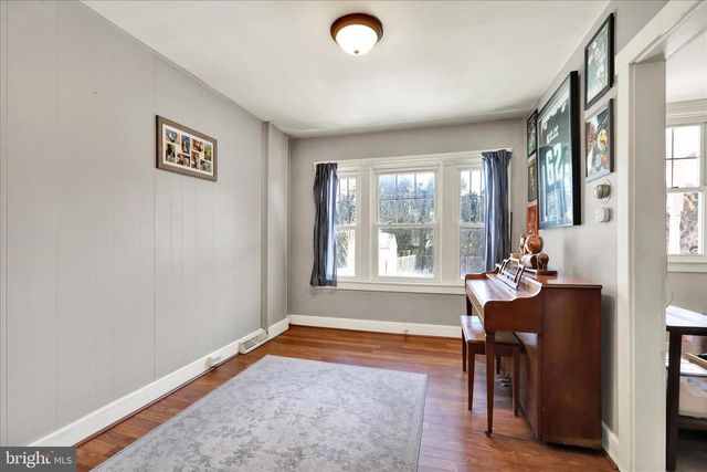 325 CARROLL ST, Reading, PA 19611