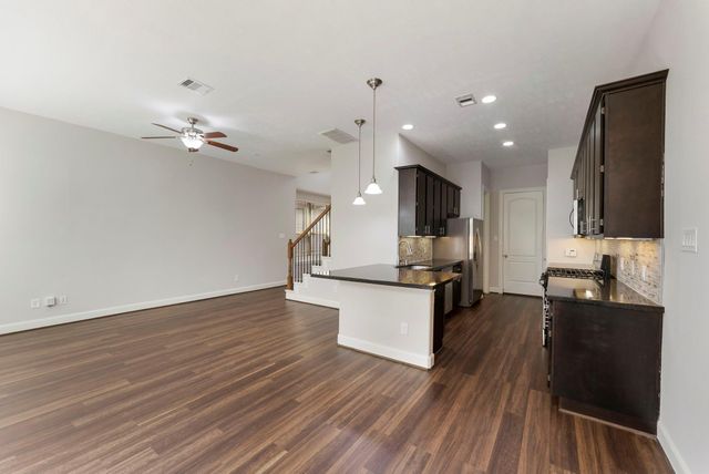 31 Aventura Place, Spring, TX 77389