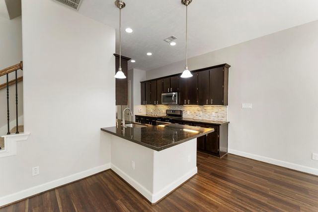 31 Aventura Place, Spring, TX 77389