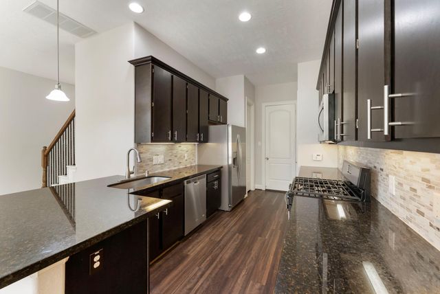 31 Aventura Place, Spring, TX 77389