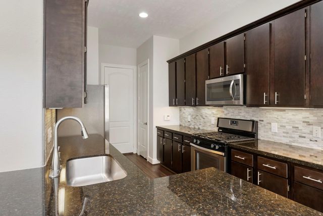 31 Aventura Place, Spring, TX 77389