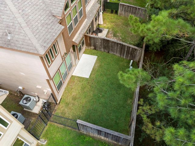 31 Aventura Place, Spring, TX 77389