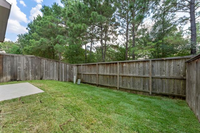 31 Aventura Place, Spring, TX 77389