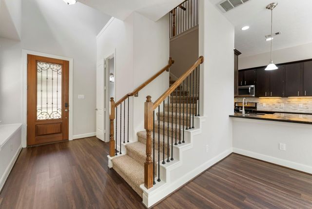 31 Aventura Place, Spring, TX 77389