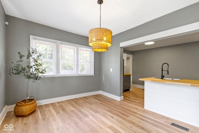 3960 N Illinois Street, Indianapolis, IN 46208