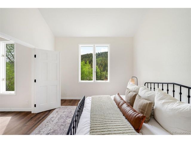 702 Ridgeside Dr, Golden, CO 80401