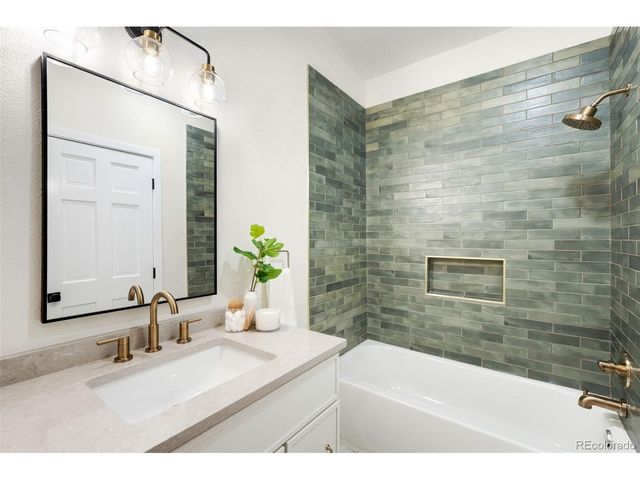 702 Ridgeside Dr, Golden, CO 80401