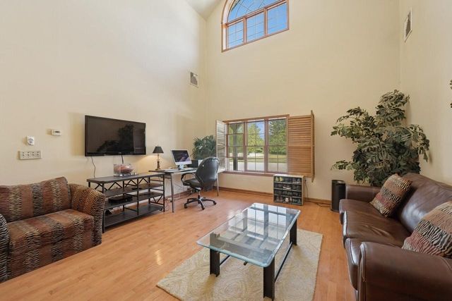 W1800 County Road B, Genoa City, WI 53128