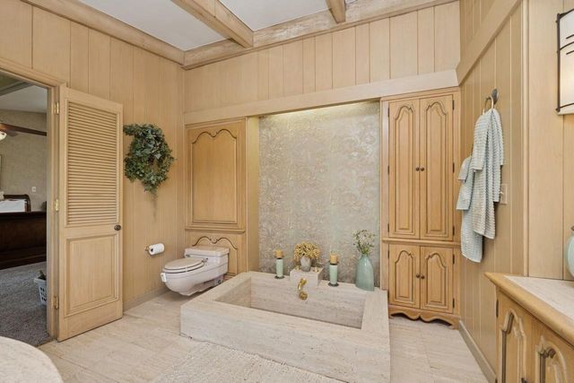 W1800 County Road B, Genoa City, WI 53128