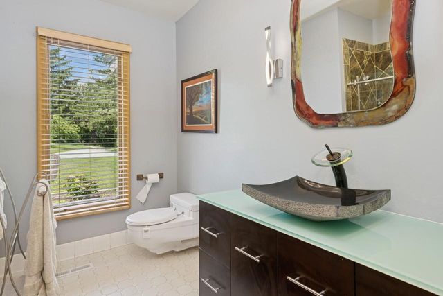 W1800 County Road B, Genoa City, WI 53128