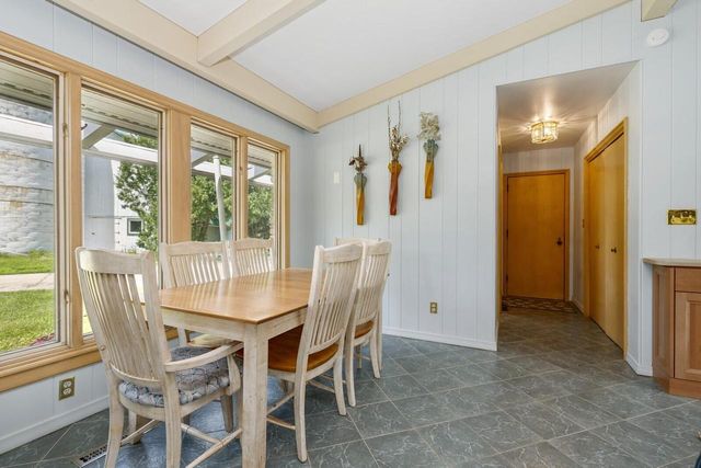 W1800 County Road B, Genoa City, WI 53128