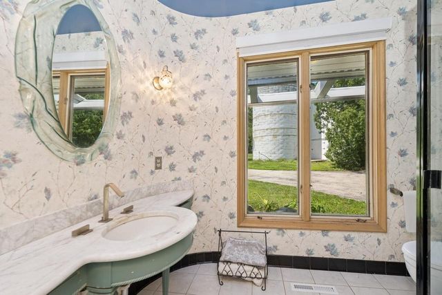 W1800 County Road B, Genoa City, WI 53128