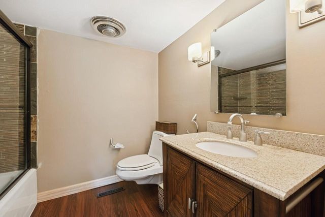 W1800 County Road B, Genoa City, WI 53128