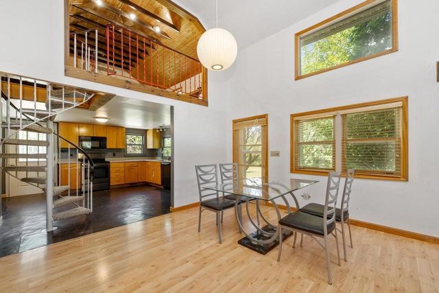 W1800 County Road B, Genoa City, WI 53128