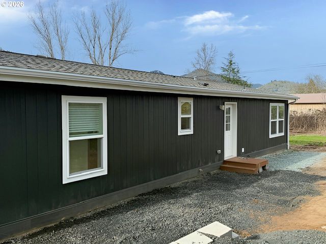 169 CARTE Ln, Myrtle Creek, OR 97457