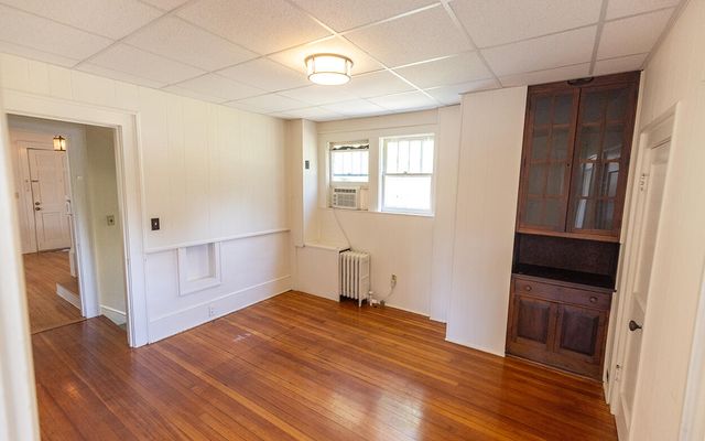 502 N Market ST, Salem, VA 24153