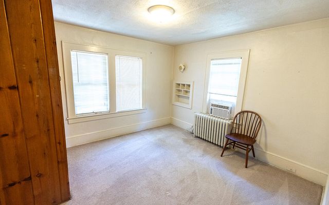 502 N Market ST, Salem, VA 24153