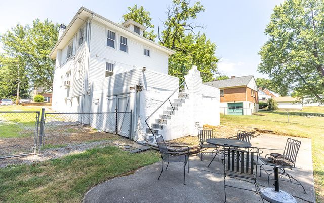 502 N Market ST, Salem, VA 24153