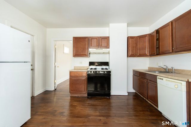 82 Noble Street, West Haven, CT 06516