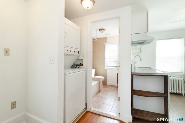 82 Noble Street, West Haven, CT 06516