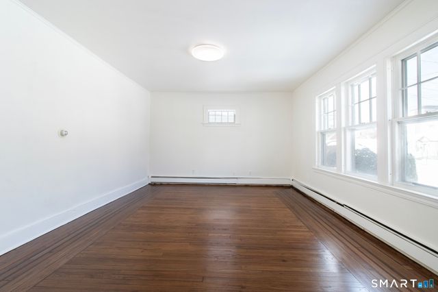 82 Noble Street, West Haven, CT 06516