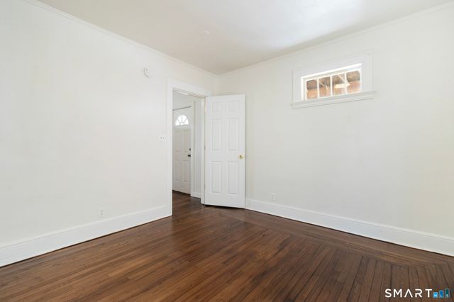 82 Noble Street, West Haven, CT 06516