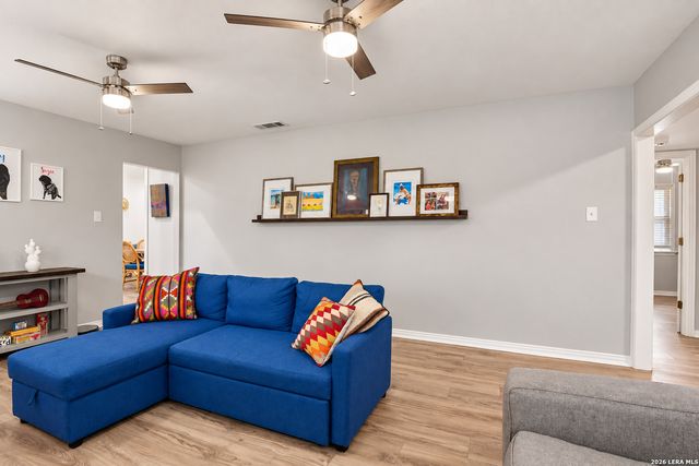 7306 ROBIN REST DR, San Antonio, TX 78209