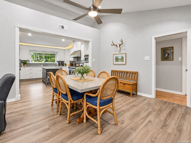 7306 ROBIN REST DR, San Antonio, TX 78209